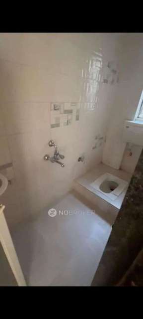 Shared Room for Female In 2 BHK  In Standalone In Kondhwa