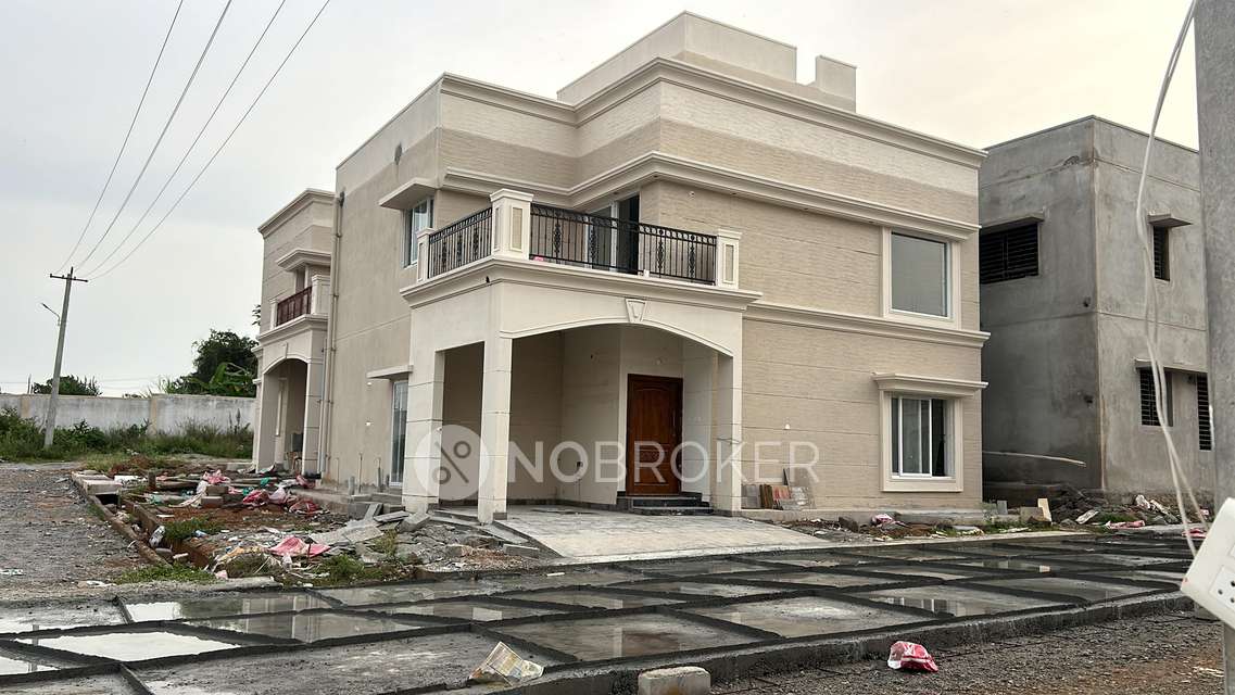 4 BHK Villa In Temple Town For Sale  In Peddakullu