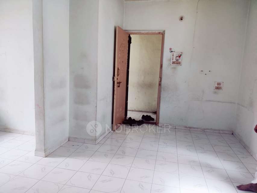 1 RK Flat In Pooja Heights Narayan Peth For Sale  In Narayan Peth