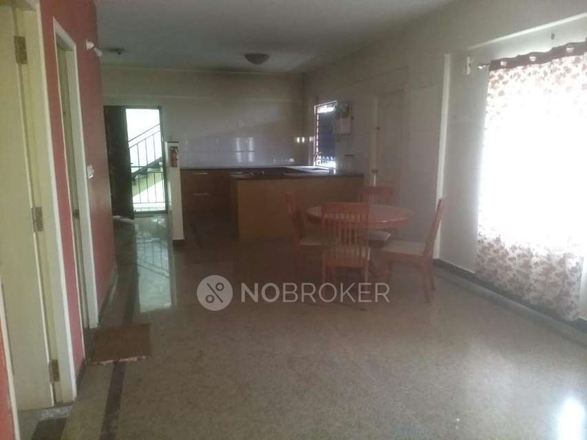 2 BHK Flat In Chourasia Manor Phase 2 For Sale  In Kadubeesanahalli,