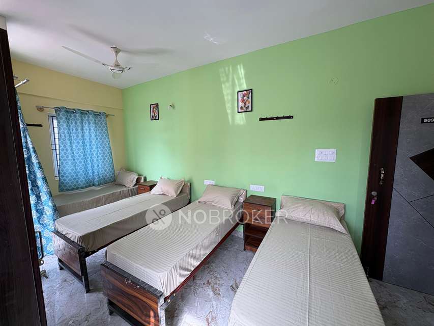 PG for Girls in Brookefield