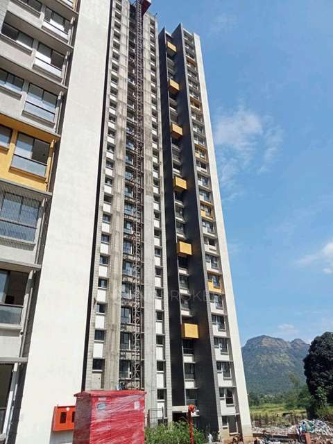 1 RK Flat In Wadhwa Wise City Wow For Sale  In Wadwa Rd, Maharashtra 410221, India