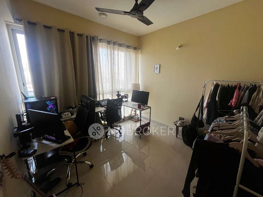 Single Room for Male In 2 BHK  In Runwal Forests In Kanjurmarg West