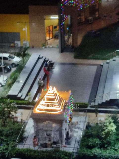 2 BHK Flat In Antriksh Golf View For Sale  In Sector 78