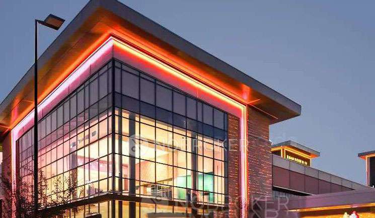 Showroom in Godrej Golf Links The Suites, Noida for sale 