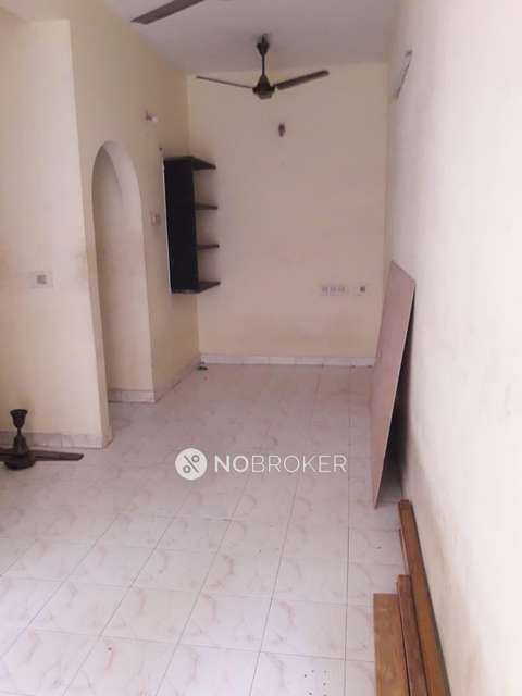 1 BHK Flat In Noah Square  For Sale  In Koyambedu
