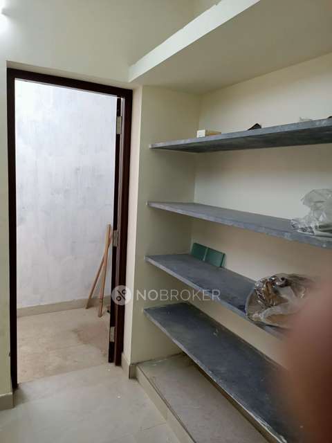 2 BHK Flat In Mohana Appartment  For Sale  In Vadapalani