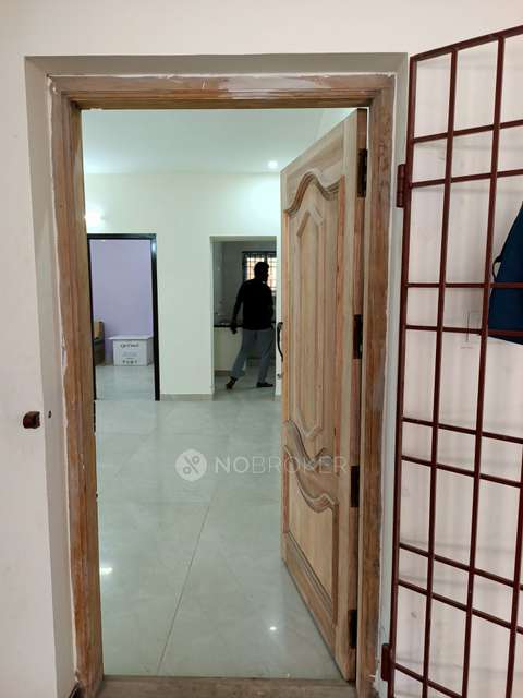 2 BHK Flat In Mohana Appartment  For Sale  In Vadapalani