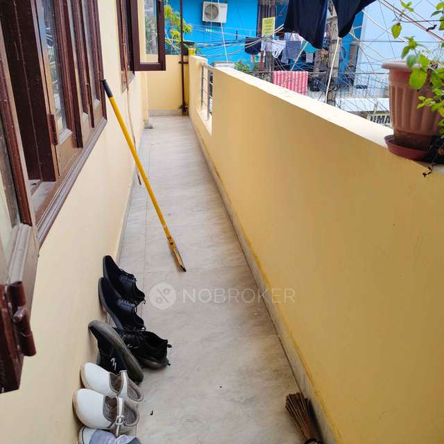 2 BHK Flat In Ram Niwas  For Sale  In Ayanagar