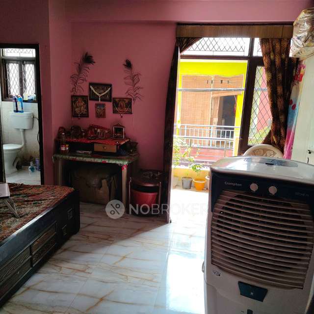 2 BHK Flat In Ram Niwas  For Sale  In Ayanagar