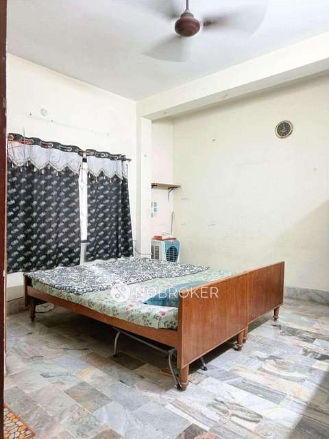 2 BHK Flat In Vishnu Deluxe For Sale  In Begumpet