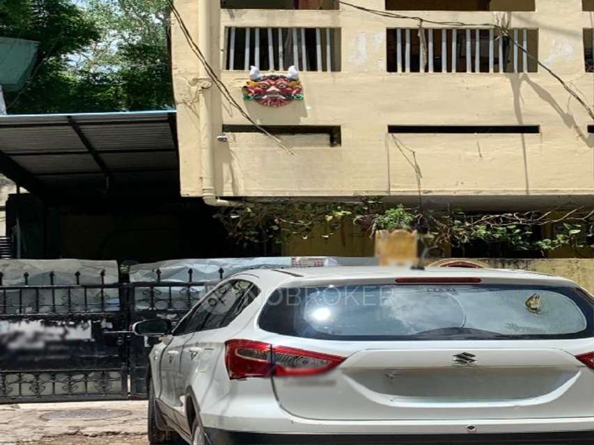 PG for Girls in Madhura Nagar