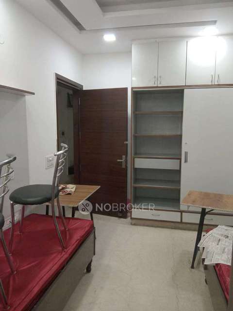 PG for Boys in Pitampura