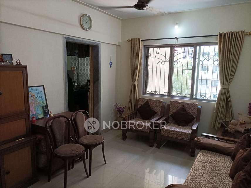 2 BHK Flat In Green Acres Phase 1 Chs For Sale  In Thane West