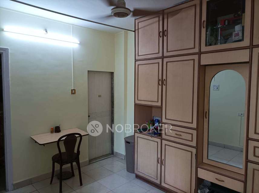 2 BHK Flat In Green Acres Phase 1 Chs For Sale  In Thane West