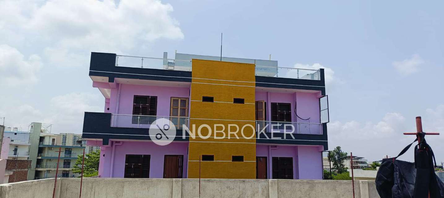 2 BHK Flat In Four K Apartment  for Rent  In Sector 21, 