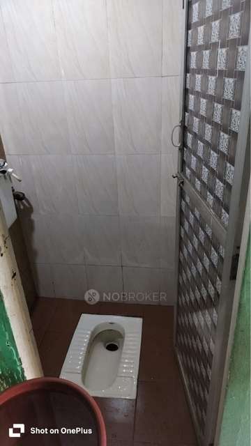 1 BHK Flat In Lakshmi Narayan Building For Sale  In Dongri