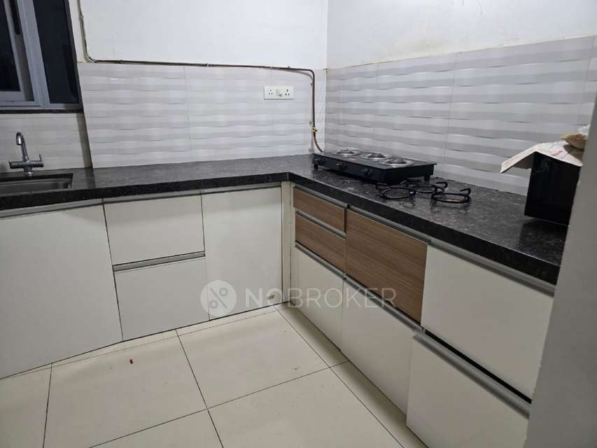 2 BHK Flat In Amanora Neo Towers for Rent  In Hadapsar, Pune