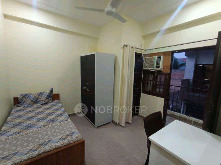 PG for Anyone in  Hazipur, Sector 104