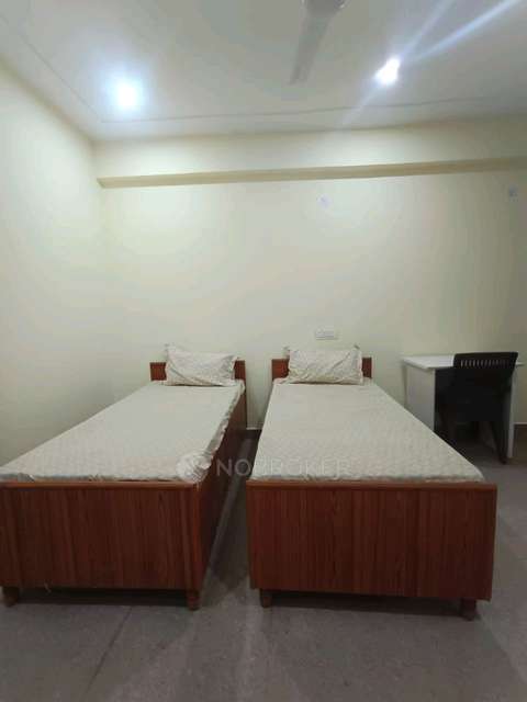 PG for Anyone in  Hazipur, Sector 104