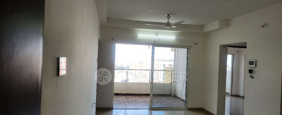 2 BHK Flat In Kolte Patil Three Jewels For Sale  In Katraj