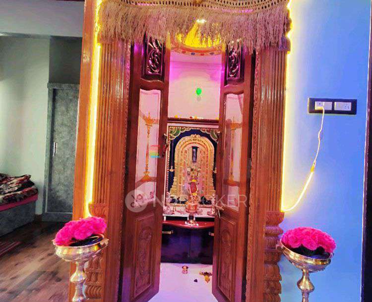 4+ BHK Flat In Sb For Sale  In Gottigere