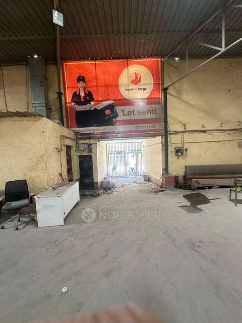 Godown/Warehouse in Sector 71, Gurgaon for Rent 