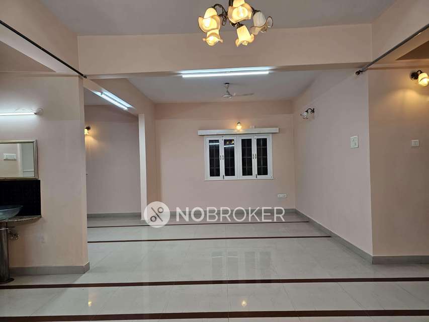 3 BHK Flat In Park Royale Enclave For Sale  In Nampally