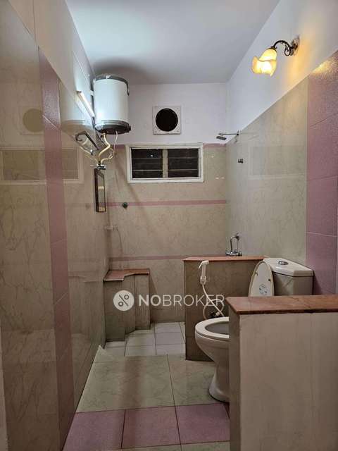 3 BHK Flat In Park Royale Enclave For Sale  In Nampally