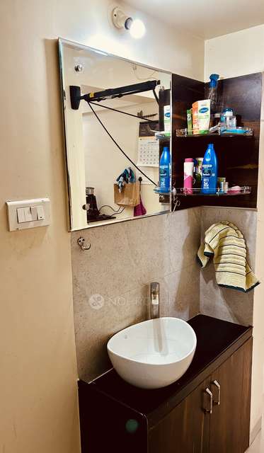 2 BHK Flat In Greenfield Society, Near Amanora Mall for Rent  In Greenfield Society