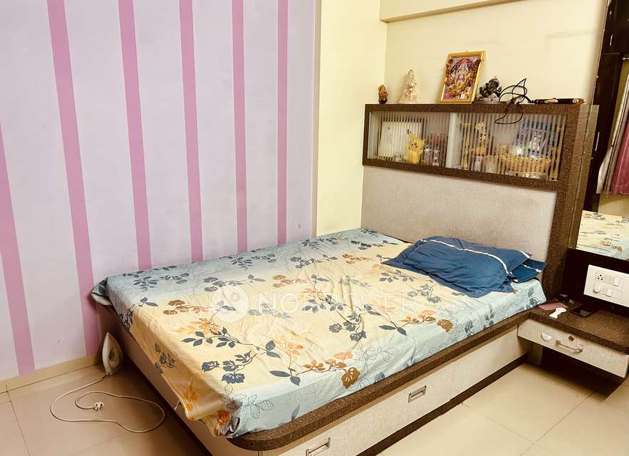 2 BHK Flat In Greenfield Society, Near Amanora Mall for Rent  In Greenfield Society