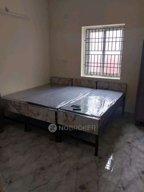 PG for Girls in Egattur