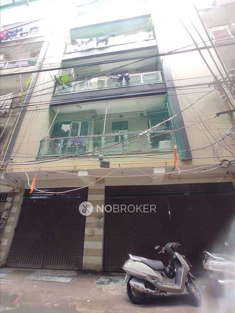 2 BHK Flat In I32 For Sale  In Uttam Nagar