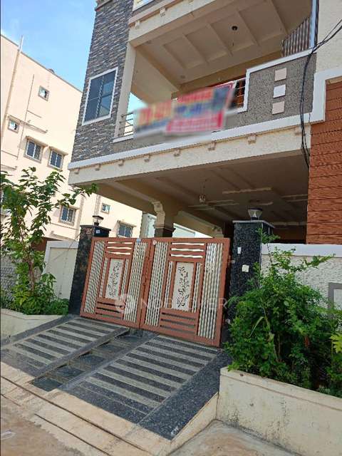 4+ BHK House For Sale  In Rampally 