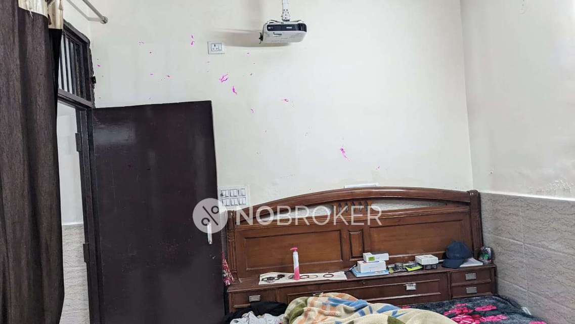 2 BHK House for Rent  In  Housing Board Colony, Sector 33, Gurugram, Haryana 122101, India