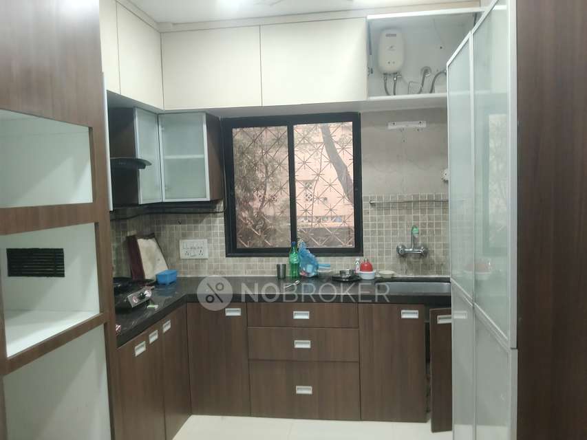 2 BHK Flat In Powai Park For Sale  In  Powai, Mumbai