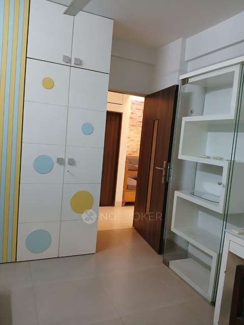 2 BHK Flat In Powai Park For Sale  In  Powai, Mumbai