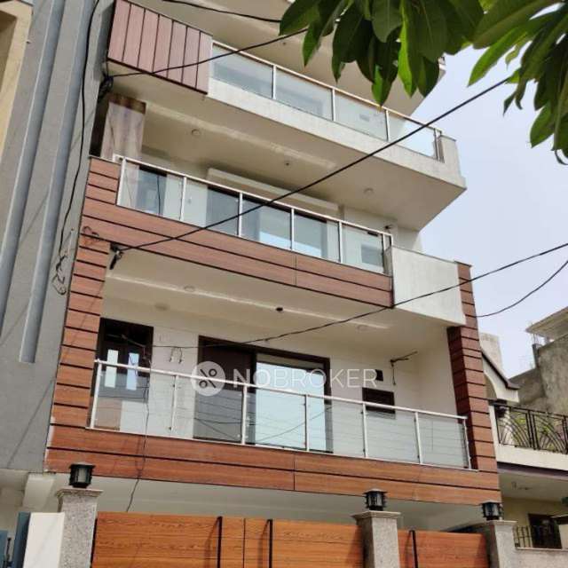 3 BHK Villa In Sainik Colony for Rent  In Sector 49