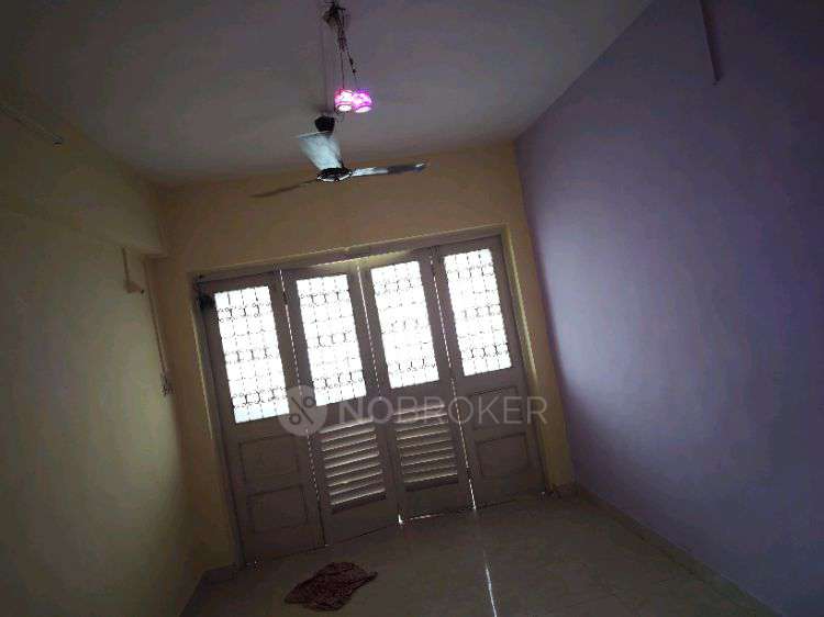 2 BHK Flat In Ashokraj Chs for Rent  In Ratna Veg. Restaurant