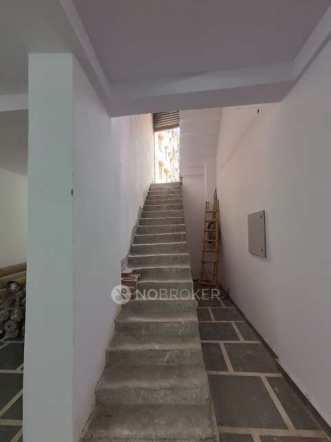Godown/Warehouse in New Ashok Nagar, Delhi for Rent 
