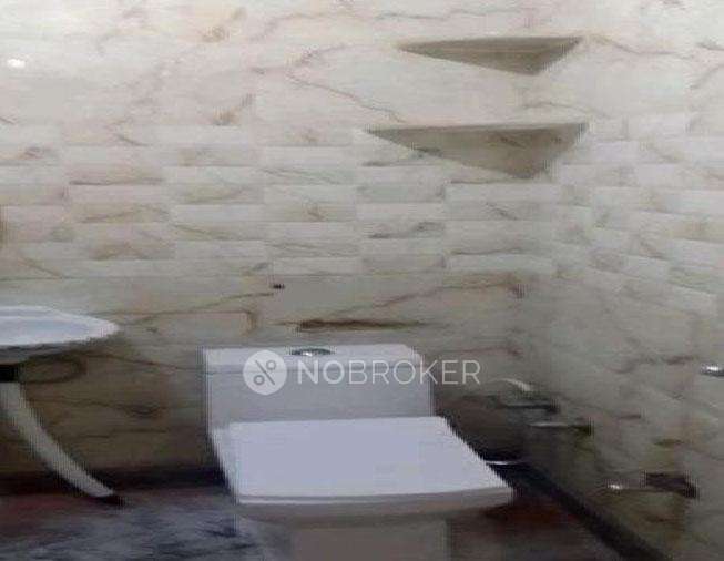 2 BHK Flat In Sb For Sale  In Uttam Nagar East