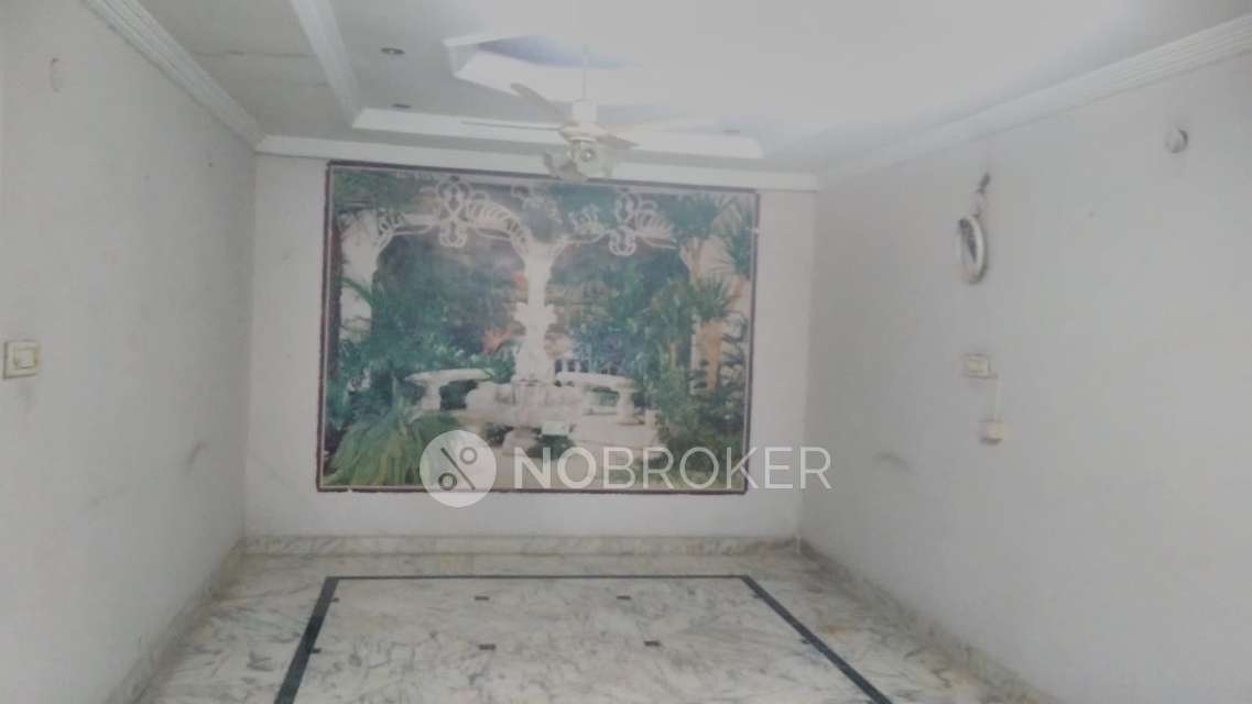 4+ BHK Flat In Maitri Enclave For Sale  In Ameerpet 