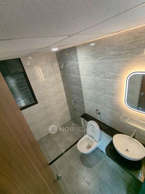 2 BHK Flat In Mantra Mirari for Rent  In Mundhwa