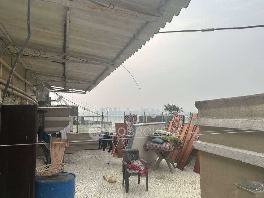 4 BHK Flat In Qasr-e-ayesha, Mahim For Sale  In Mahim