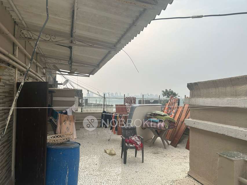 4 BHK Flat In Qasr-e-ayesha, Mahim For Sale  In Mahim