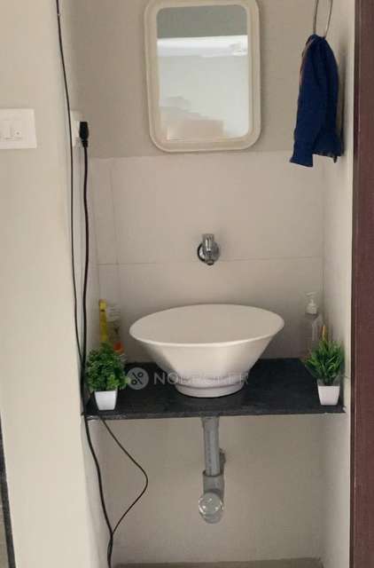 2 BHK Flat In Periwinkle Society for Rent  In Periwinkle By Ajit Construction