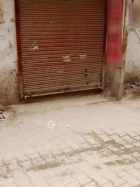 Shop in Fatehpur Beri, Delhi for Rent 