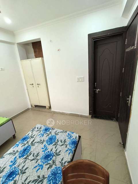 PG for Boys in Knowledge Park Iii