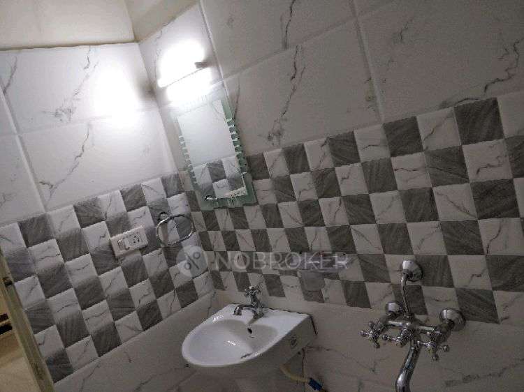 2 BHK Flat In Amigo Lakeview  For Sale  In Thirumenahalli