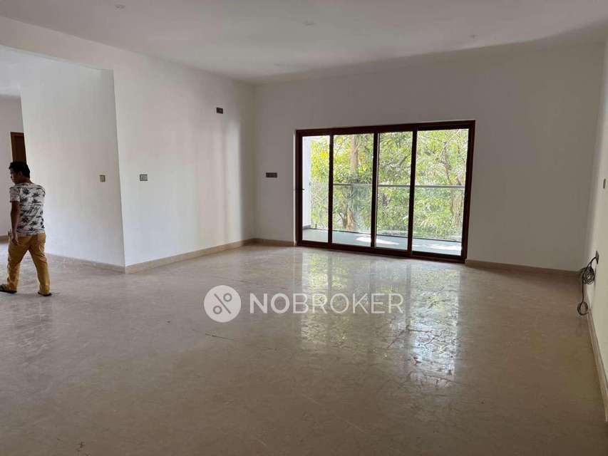 4 BHK Flat In Gayatri Elements For Sale  In St. Johns Road Bus Stop Letter Box